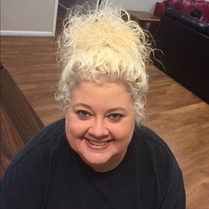 Meet your Posher, Tiffani